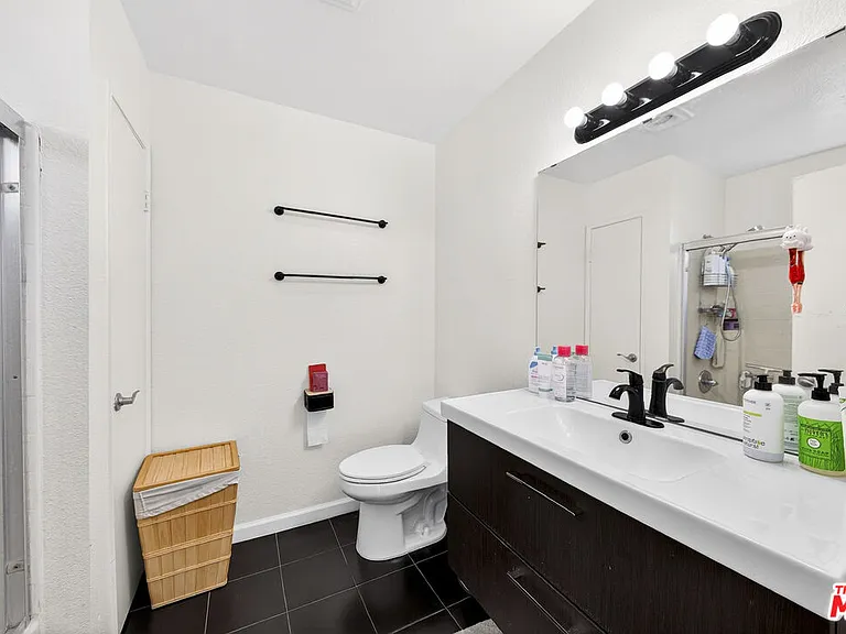 9034 Willis Ave #14 — Photo 14