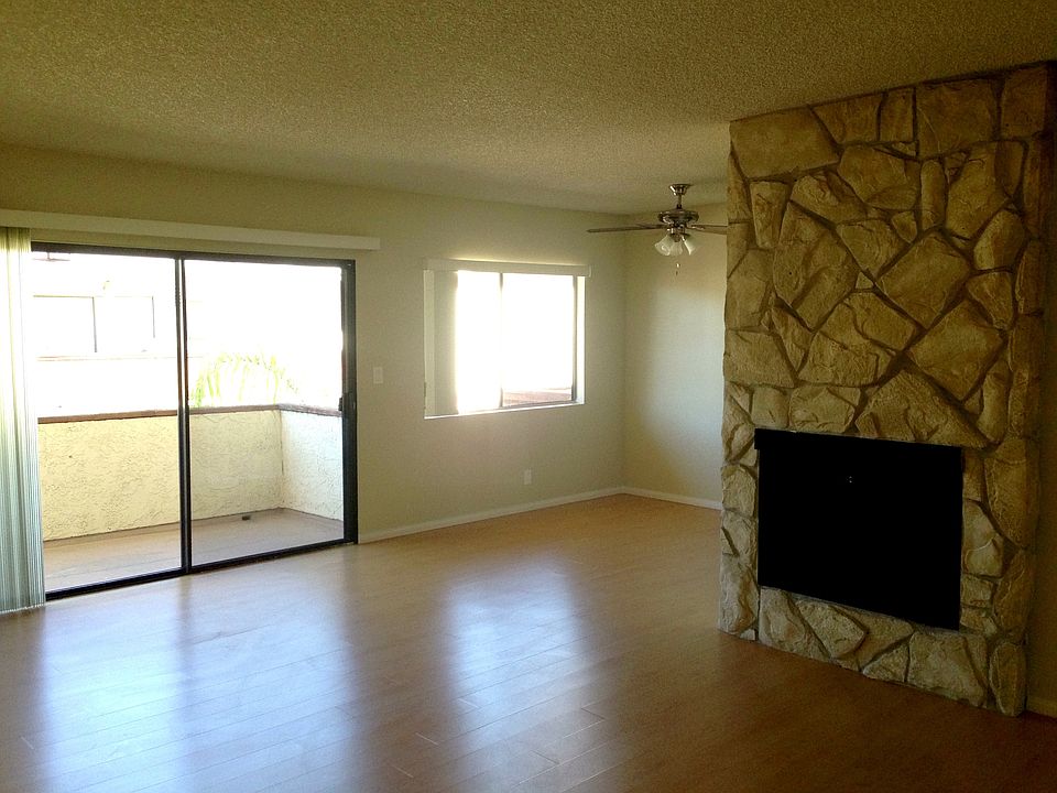 1st image of 5210 Zelzah Ave APT 204
