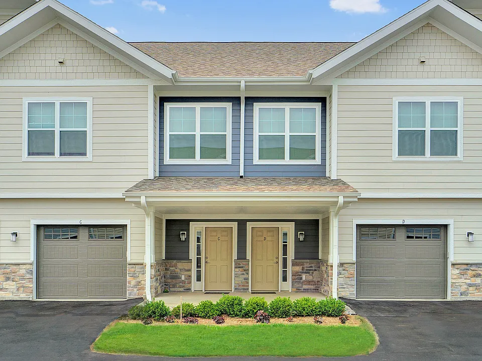 High Bluff Resident Building Exterior