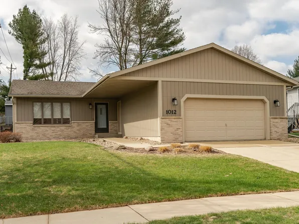 1012 33rd St NW, Rochester, MN 55901