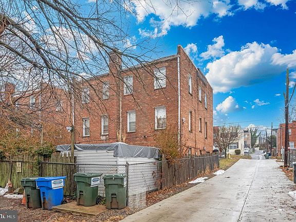 5th image of 4208 Foote St NE