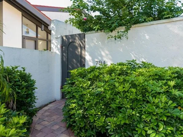 794 Sarabay Rd #23, Osprey, FL 34229