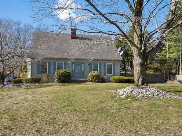 45 Strawberry Hill Road, Windsor, CT 06095