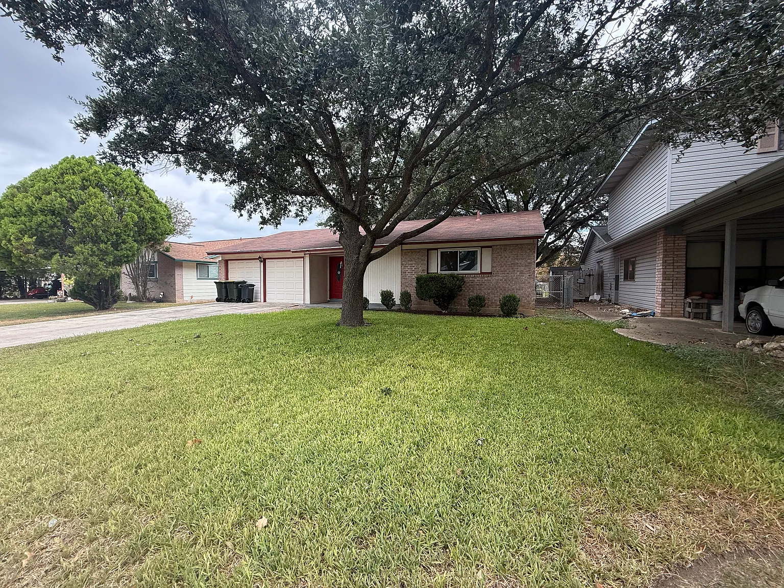 3 bed, 1.5 bath, 1147 sqft, $1,650 — Photo 2