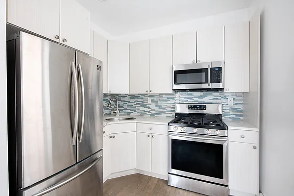 Rented by Corcoran | media 17