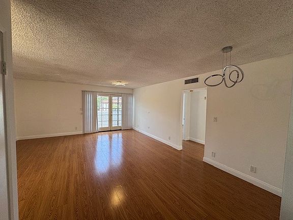 2nd image of 1168 Alameda Ave #204