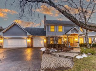 115 Surrey Ln, Lake Forest, IL 60045