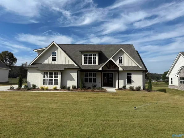 334 Lake Creek Dr, Guntersville, AL 35976