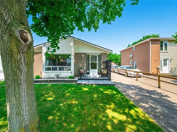 48 Glenmore Cres, Brampton, ON L6S 1H8