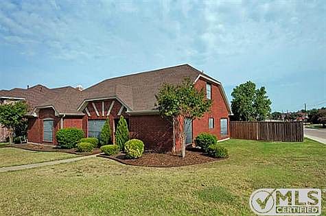 1st image of 1523 Palisades Dr