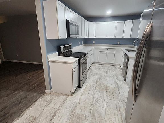 2nd image of 10011 Donau Ln