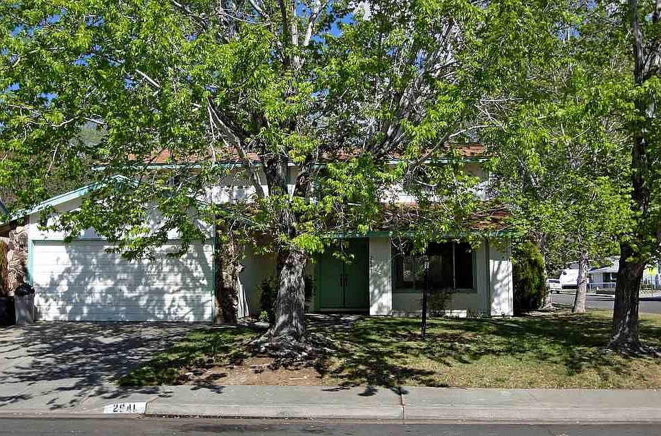 1st image of 2641 Brentwood Dr