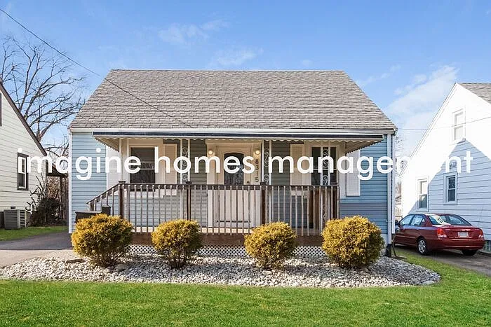 8315 Saint Clair Ave