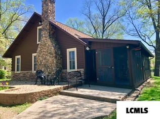 17 Willow Ln, Lincoln, IL 62656