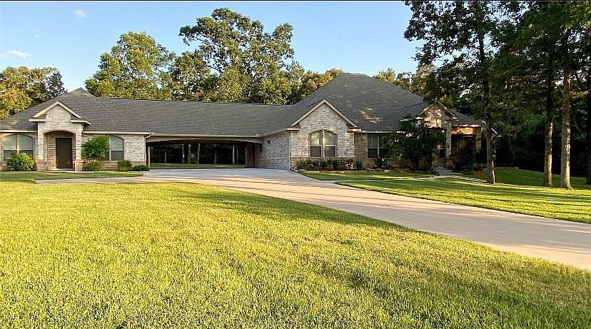 1st image of 6215 S Trace Dr