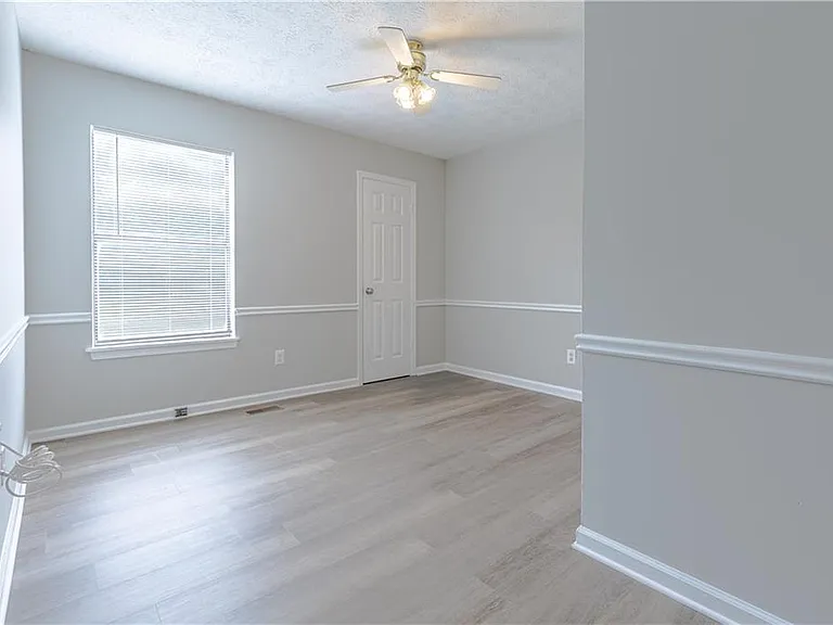 409 Arnold Rd — Photo 13