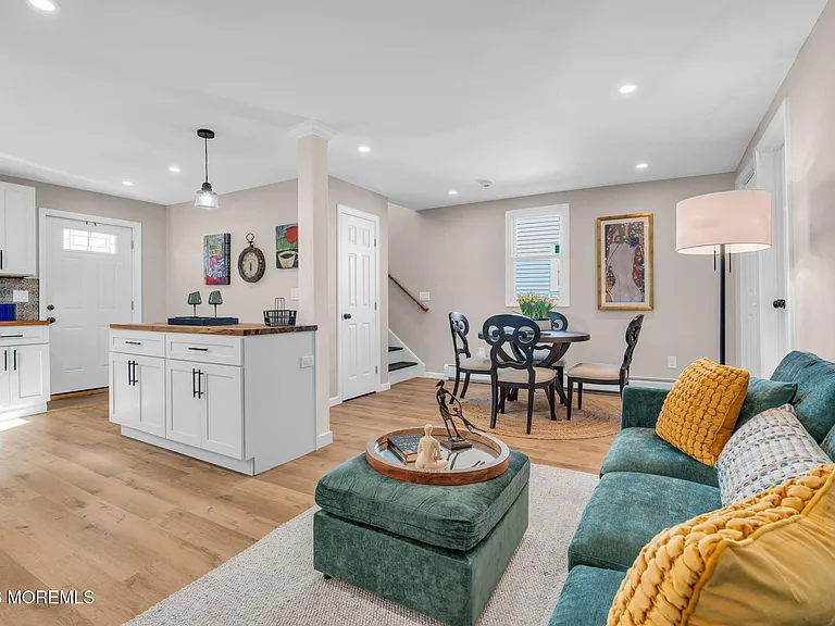 282 Carr Ave #1 — Photo 1