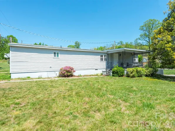 28 Brooks Cove Rd, Black Mountain, NC 28711