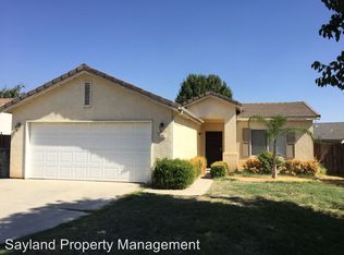 2471 S Manila Ave, Fresno, CA