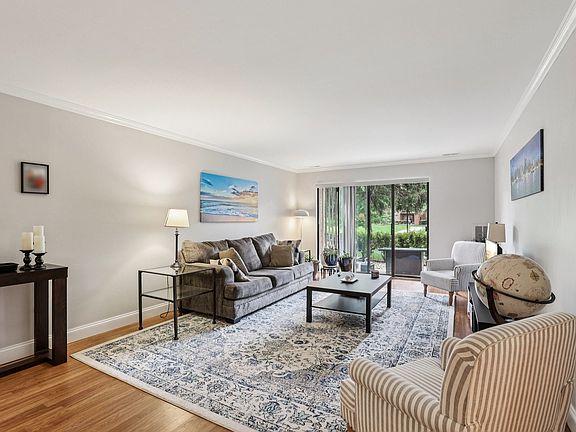 5th image of 263 S Clubhouse Dr Unit 117