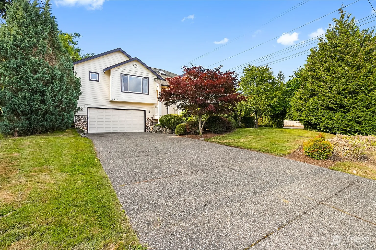 4435 E Oregon Street photo 1