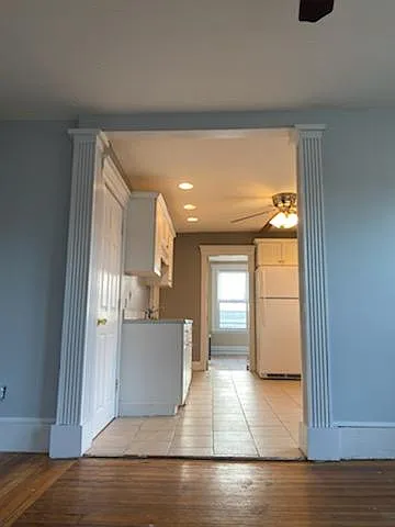 104 Elliott St — Photo 3