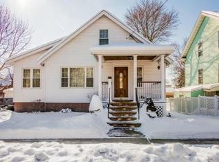 285 Billings Rd, Quincy, MA 02170