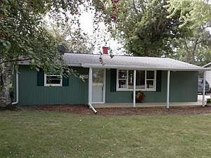 4th image of 2631 Valley Dr