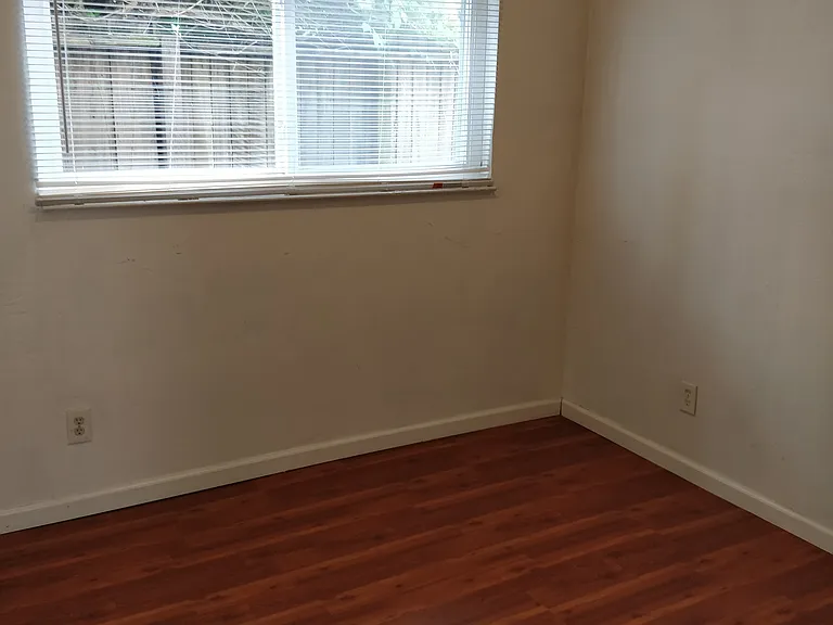6114 Shattuck Ave #3 — Photo 5