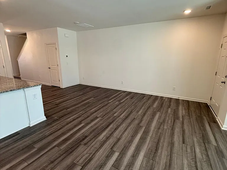 329 Spaight Acres Way — Photo 5