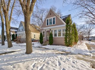 27 6th St NW, Faribault, MN 55021