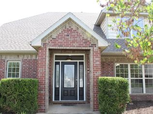 330 Windsor Dr, Centerton, AR 72719