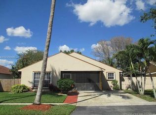 1211 SW 85th Ter, Pembroke Pines, FL 33025