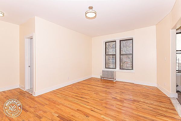 1st image of 68 Saint Pauls Pl APT D1