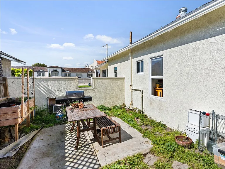 424 S Pacific Coast Hwy — Photo 16