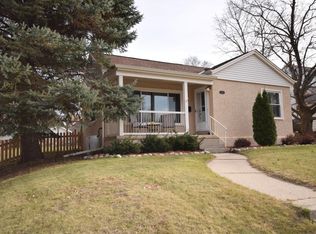 231 S 12th Ave, West Bend, WI 53095