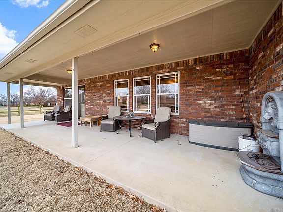 4th image of 26649 Duck Pond Dr