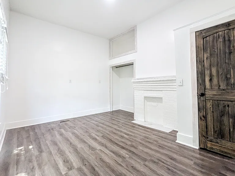 700 Shull St — Photo 9