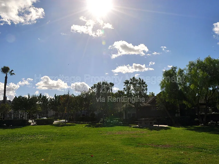 9 Strawflower St — Photo 15