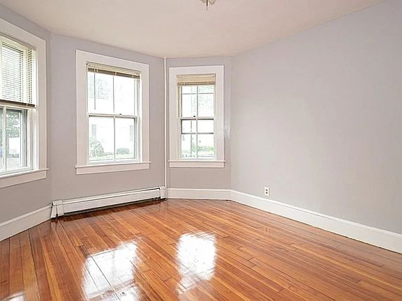 5th image of 38 Water St #1R