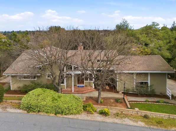 10140 Hillcrest Rd, Cupertino, CA 95014