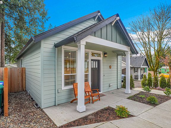 2nd image of 2308 SE Risley Ave