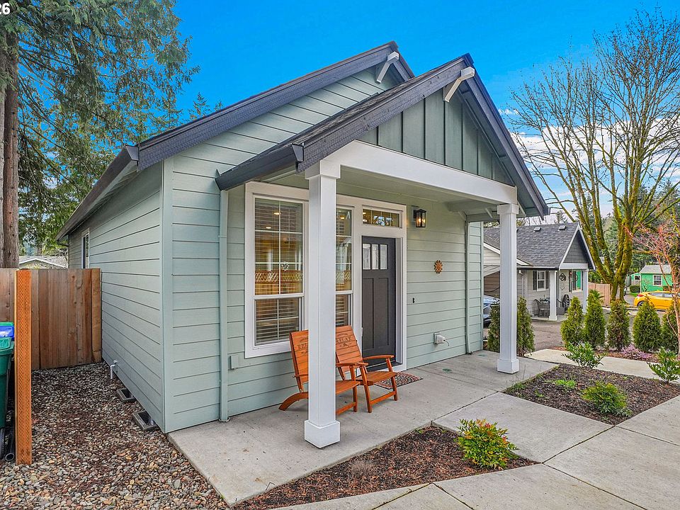 1st image of 2308 SE Risley Ave