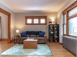 587 Burgess St, Saint Paul, MN 55103