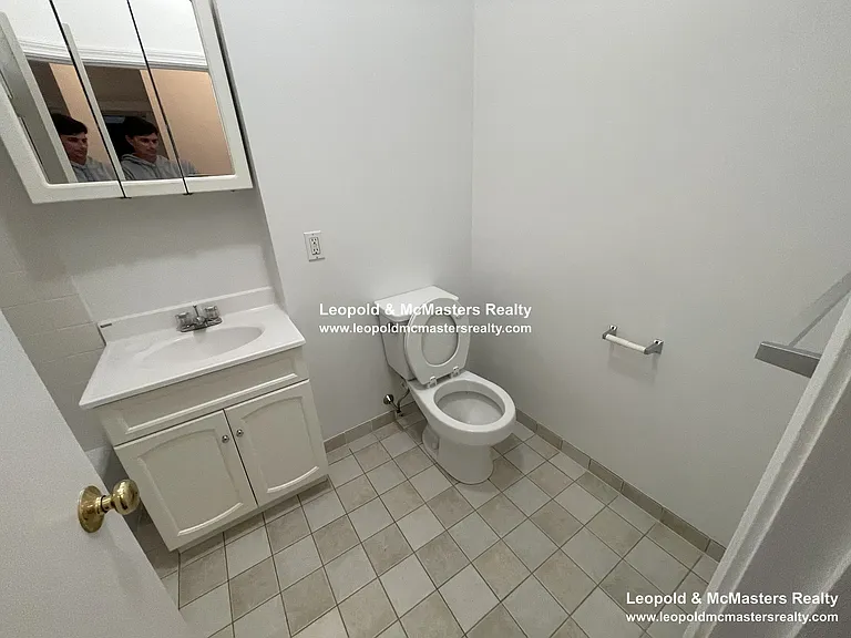 Kelton Street Apartments — Photo 68