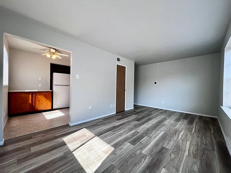 4109 Germania St #1H — Photo 3