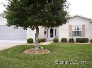 748 Old Oaks Ln, Leesburg, FL 34748