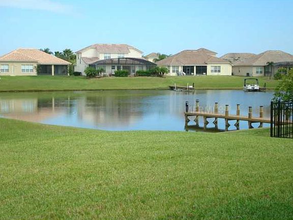 2nd image of 2681 Lookout Ln