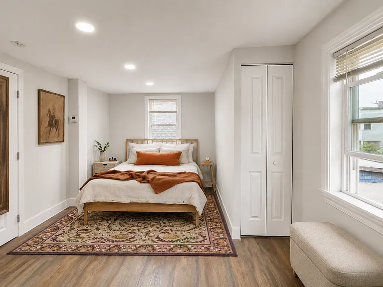 31 Adrian St #2A — Photo 10