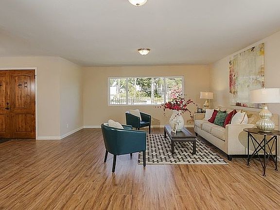 4th image of 3518 Menlo Ave